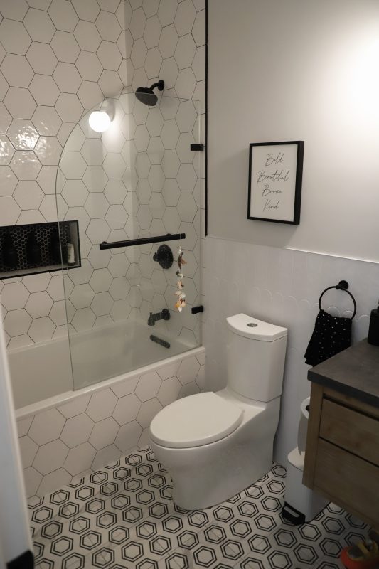 229_devoe_kidsbathroom