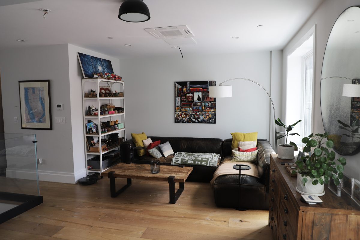 229_devoe_livingroom